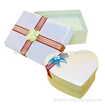 Heart-shape Paper Gift Boxes with Customized Sizes, Logos and Designs Accepted